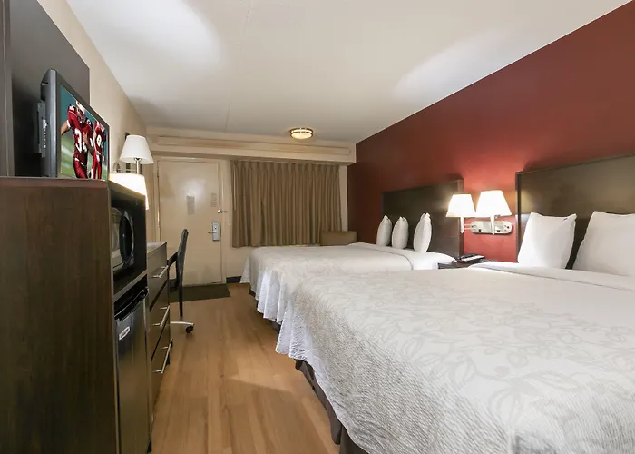 Red Roof Plus+ Columbus-ohio State Osu Hotel 3*