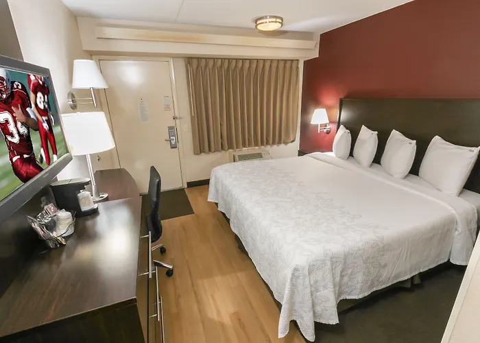 Red Roof Plus+ Columbus-ohio State Osu Hotel 3*