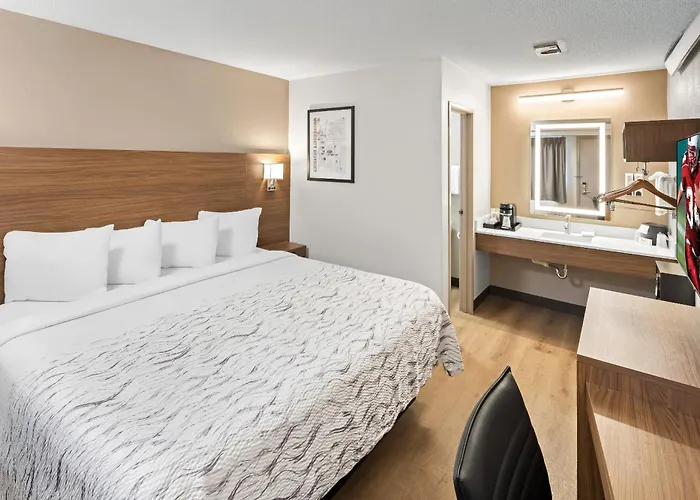 Hotel Red Roof Plus+ Columbus-ohio State Osu 3*